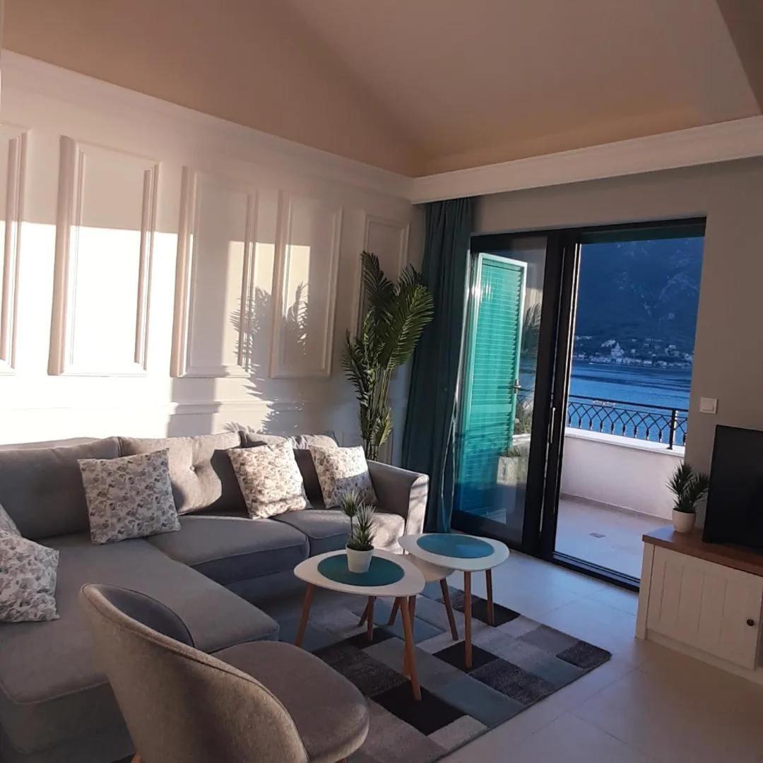 Apartments Boka Blue Dobrota Kotor Luaran gambar