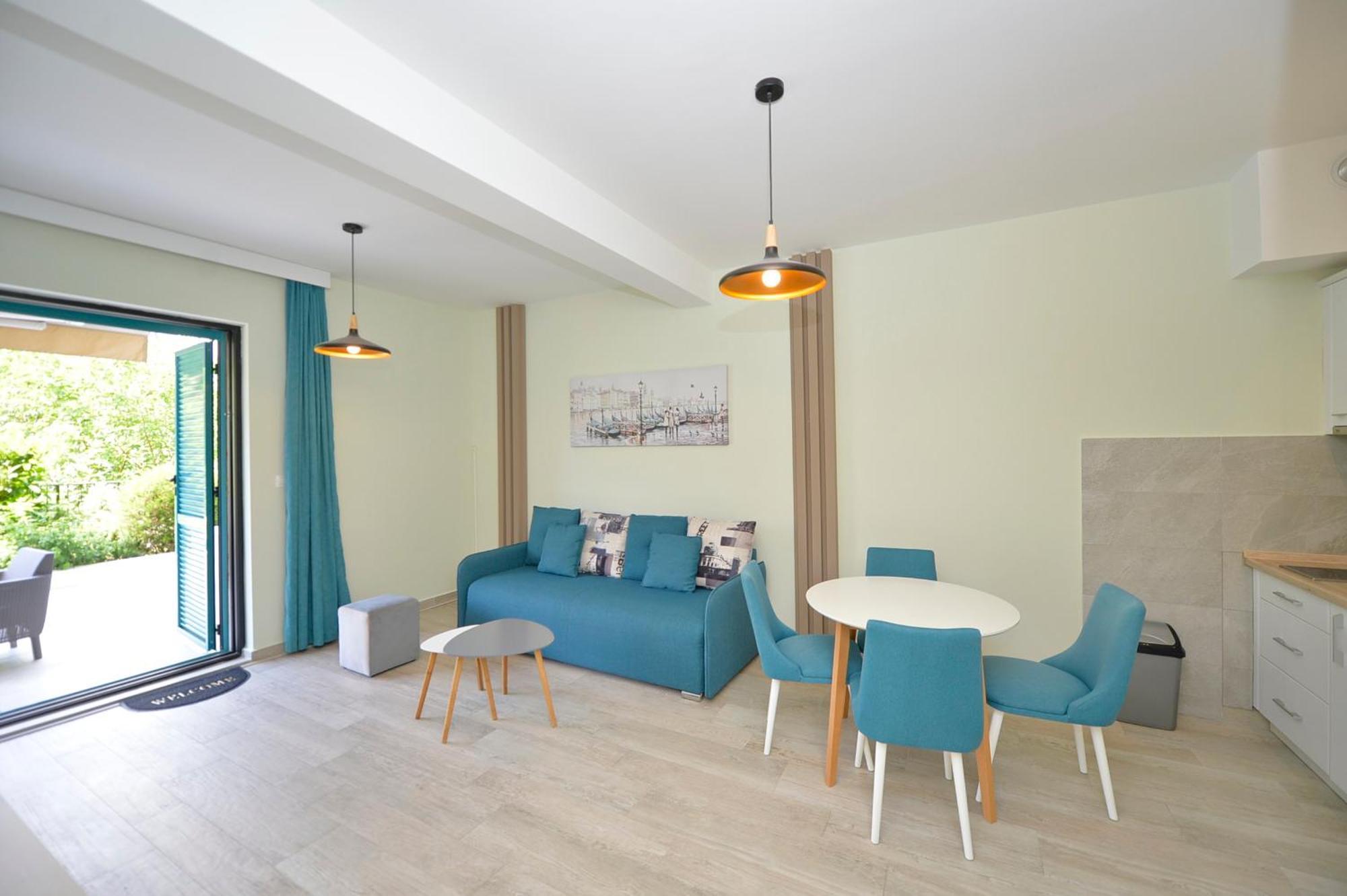Apartments Boka Blue Dobrota Kotor Luaran gambar