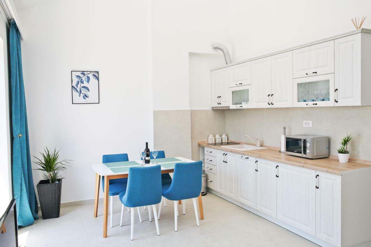 Apartments Boka Blue Dobrota Kotor Luaran gambar