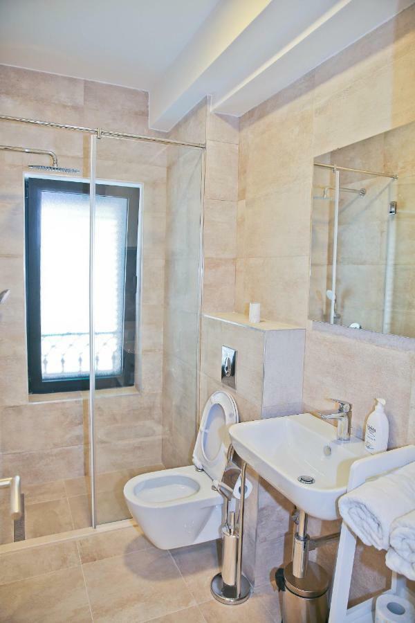 Apartments Boka Blue Dobrota Kotor Luaran gambar