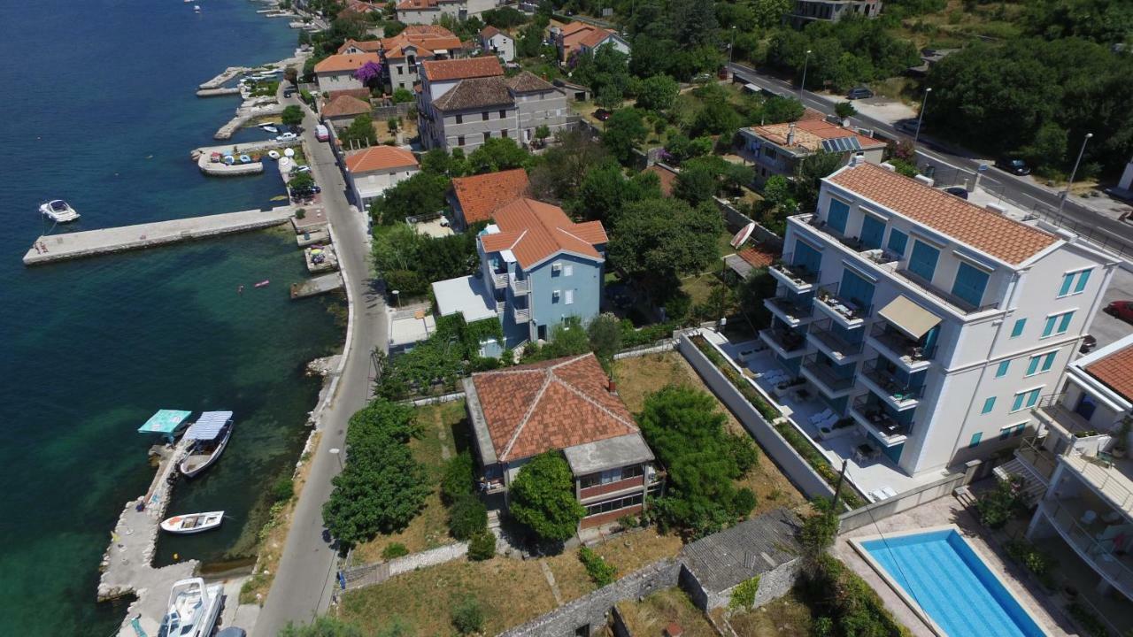 Apartments Boka Blue Dobrota Kotor Luaran gambar