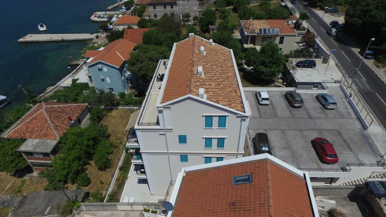 Apartments Boka Blue Dobrota Kotor Luaran gambar